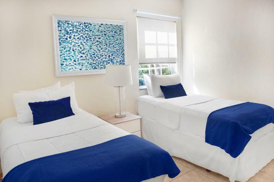Suites At Coral Resorts Майами Экстерьер фото